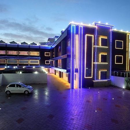 Hotel Sea Palace Kollam Ngoại thất bức ảnh