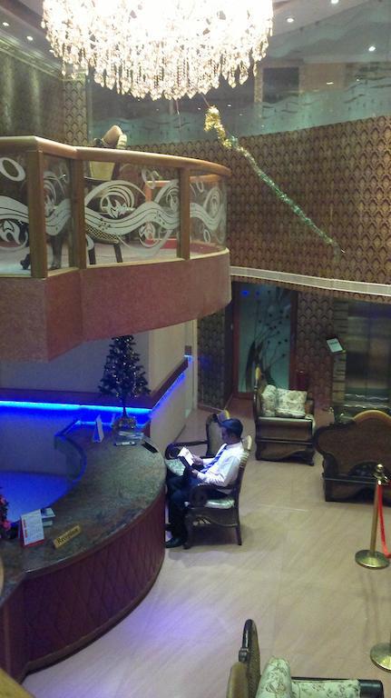 Hotel Sea Palace Kollam Ngoại thất bức ảnh