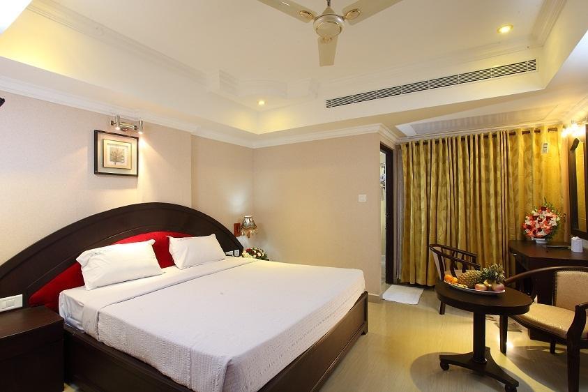Hotel Sea Palace Kollam Phòng bức ảnh